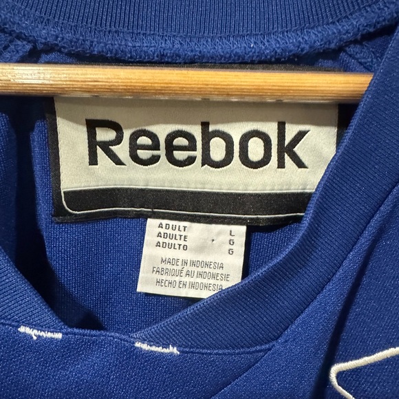 Reebok Adult Toronto Maple Leafs Practice Jersey - Picture 4 of 7